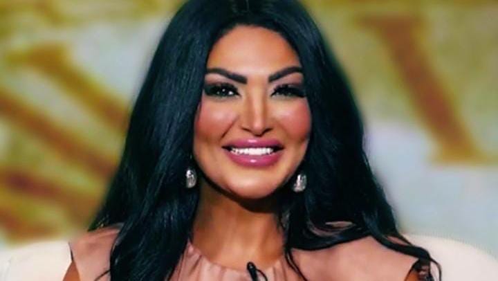 سالي عبد السلام ترد على منتقدي صلاتها بالمكياج: ليه غاويين جلد الذات؟