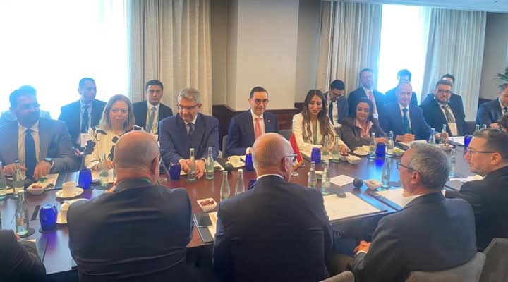 وزير الاستثمار يعقد لقاءً موسعًا مع رؤساء غرف التجارة العربية في ألمانيا لاستعراض فرص الاستثمارية في مصر