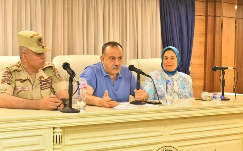 محافظ أسيوط يؤكد ضرورة رفع الوعى لدى الشباب والنشء بمخاطر الهجرة غير الشرعية