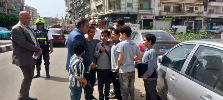 محافظ الدقهلية يفاجئ التأمينات، ويتابع نظافة شوارع المنصورة