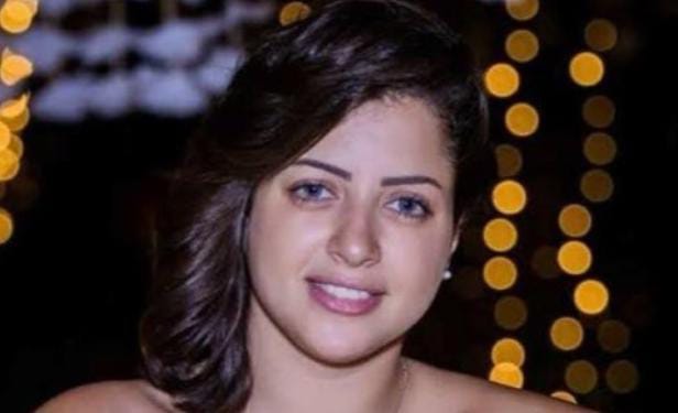 تامر حسني يتلقى تهنئة من منى فاروق على فيلمه الجديد