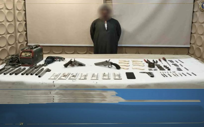 أمن القاهرة ينجح في ضبط عاطل يدير ورشة لتصنيع الأسلحة النارية 