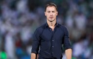 مدرب برشلونة السابق مرشح لخلافة يايسله في الأهلي السعودي