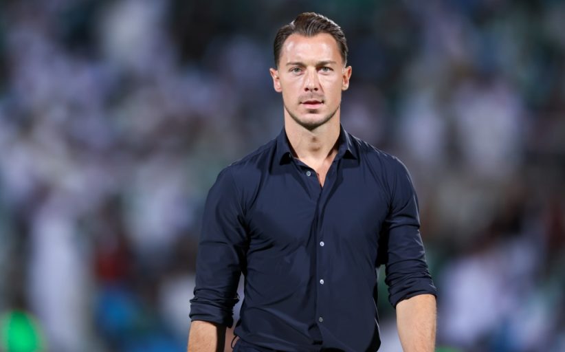 مدرب برشلونة السابق مرشح لخلافة يايسله في الأهلي السعودي