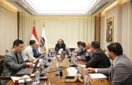 وزير قطاع الأعمال العام يلتقي وفدًا من 