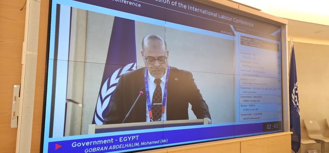 وزير العمل يهنئ دولة فلسطين باعتماد 