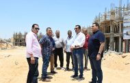 وزير الإسكان يتابع مشروعات المرافق والطرق ومشروع 