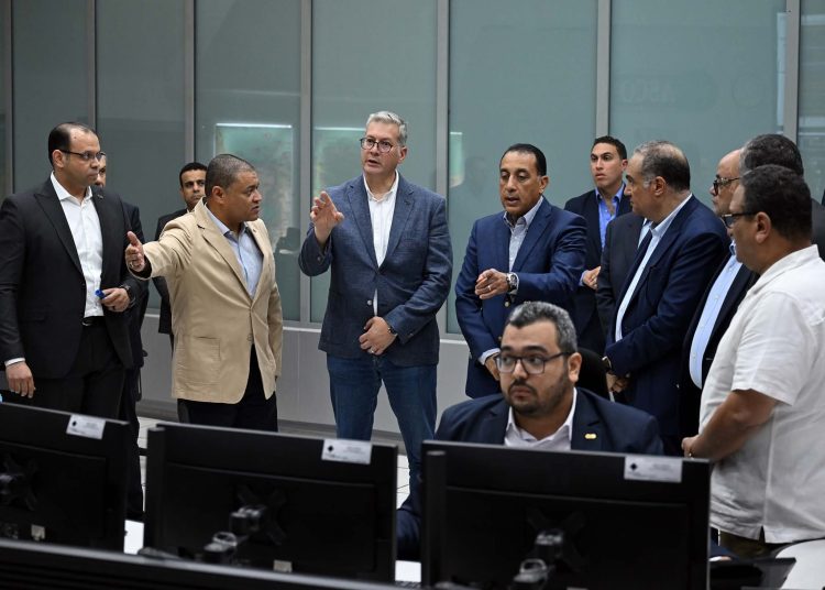 رئيس الوزراء يتابع توفير متطلبات زيادة الاستهلاك من الغاز الطبيعي والوقود