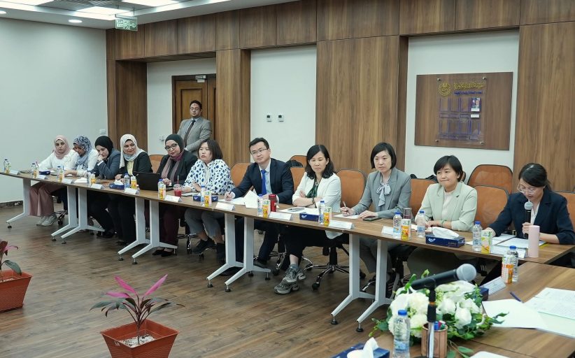 رئيس هيئة الدواء يستقبل وفد الإدارة الوطنية للمنتجات الطبية بجمهورية الصين الشعبية