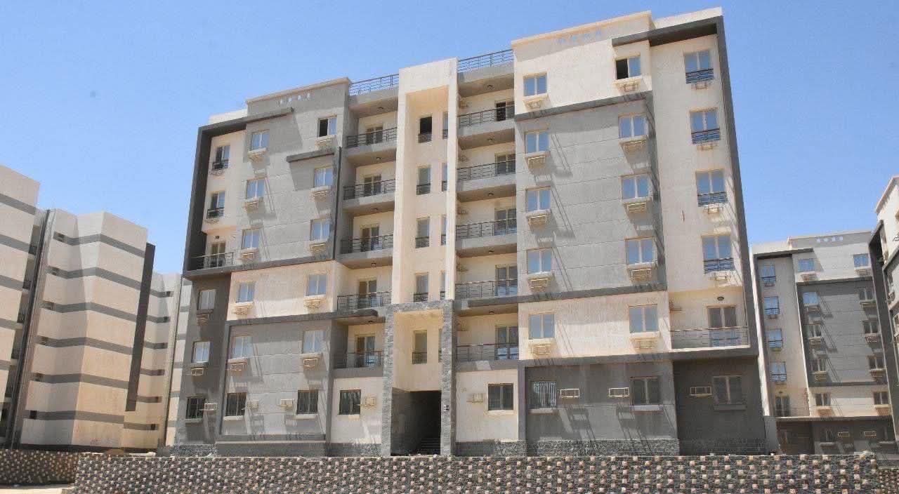 وزير الإسكان يُعلن استكمال تسليم دفعة جديدة من وحدات مشروع سكن مصر بالقاهرة