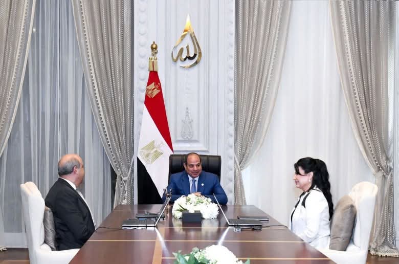 السيسي يوجه بالاستمرار في تطوير المطارات المصرية من خلال شراكات دولية