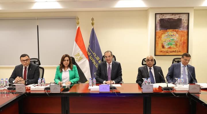 وزراء الاتصالات والتنمية والعدل والإسكان والزراعة يجتمعون لمتابعة الموقف الحالى لمنظومة الرقم القومى العقارى