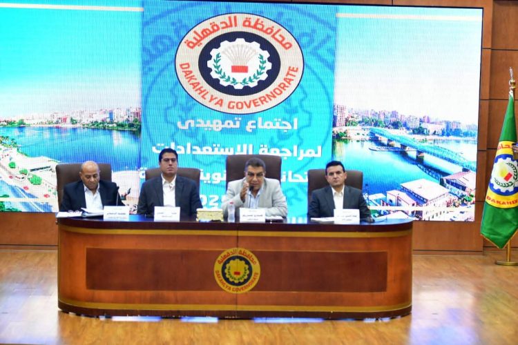 محافظ الدقهلية يتابع استعدادات الثانوية العامة لضمان امتحانات آمنة ومنظمة
