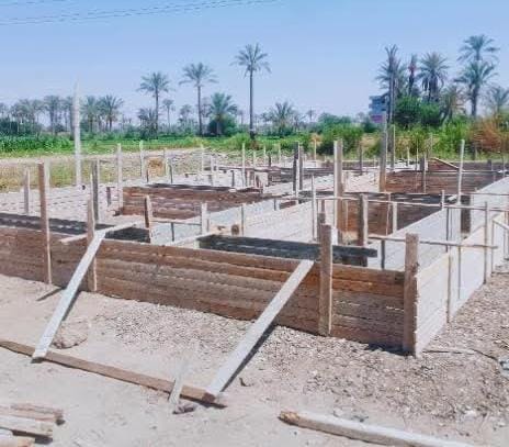 الإسماعيلية تزيل تعديات بناء على أرض زراعية بالمحسمة الجديدة