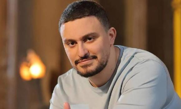 ياسين السقا يظهر دعمه لوالده بعد الانفصال على إنستجرام