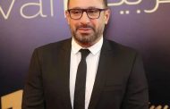 أحمد السقا يروّج لفيلمه ويتجاهل استدعاء النيابة بشأن بلاغ طليقته 