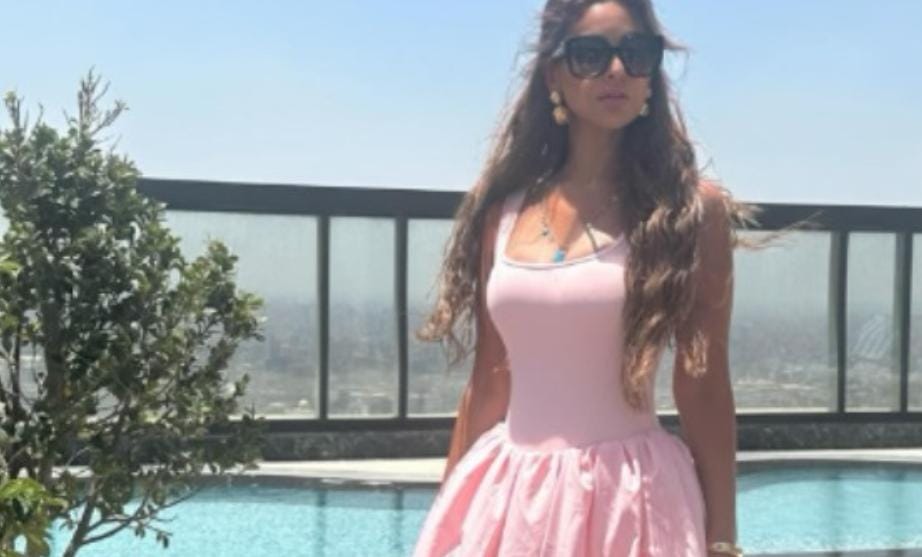 مي سليم تلفت الأنظار لها بإطلالة شبابية في أخر ظهور لها