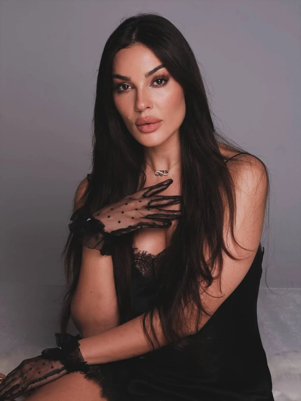 هافين ابنة نادين نسيب نجيم تتغيّر وتكسب جرأة أمام الكاميرا