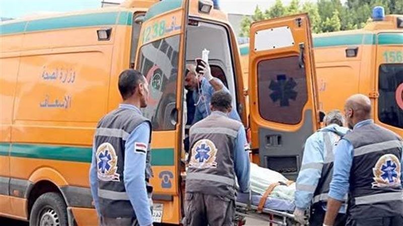 إصابة 3 أشخاص إثر وقوع حادث انقلاب سيارة بسوهاج 