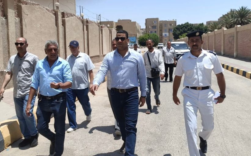 وزير الإسكان يتابع حملات ضبط وصلات المياه الخلسة بالمدن الجديدة