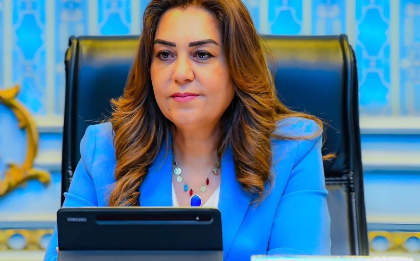وزيرة التنمية المحلية تستعرض إنجازات برنامج 