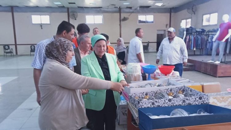 محافظ كفرالشيخ يفتتح معرض الحرف اليدوية والغذائية بسيدي سالم
