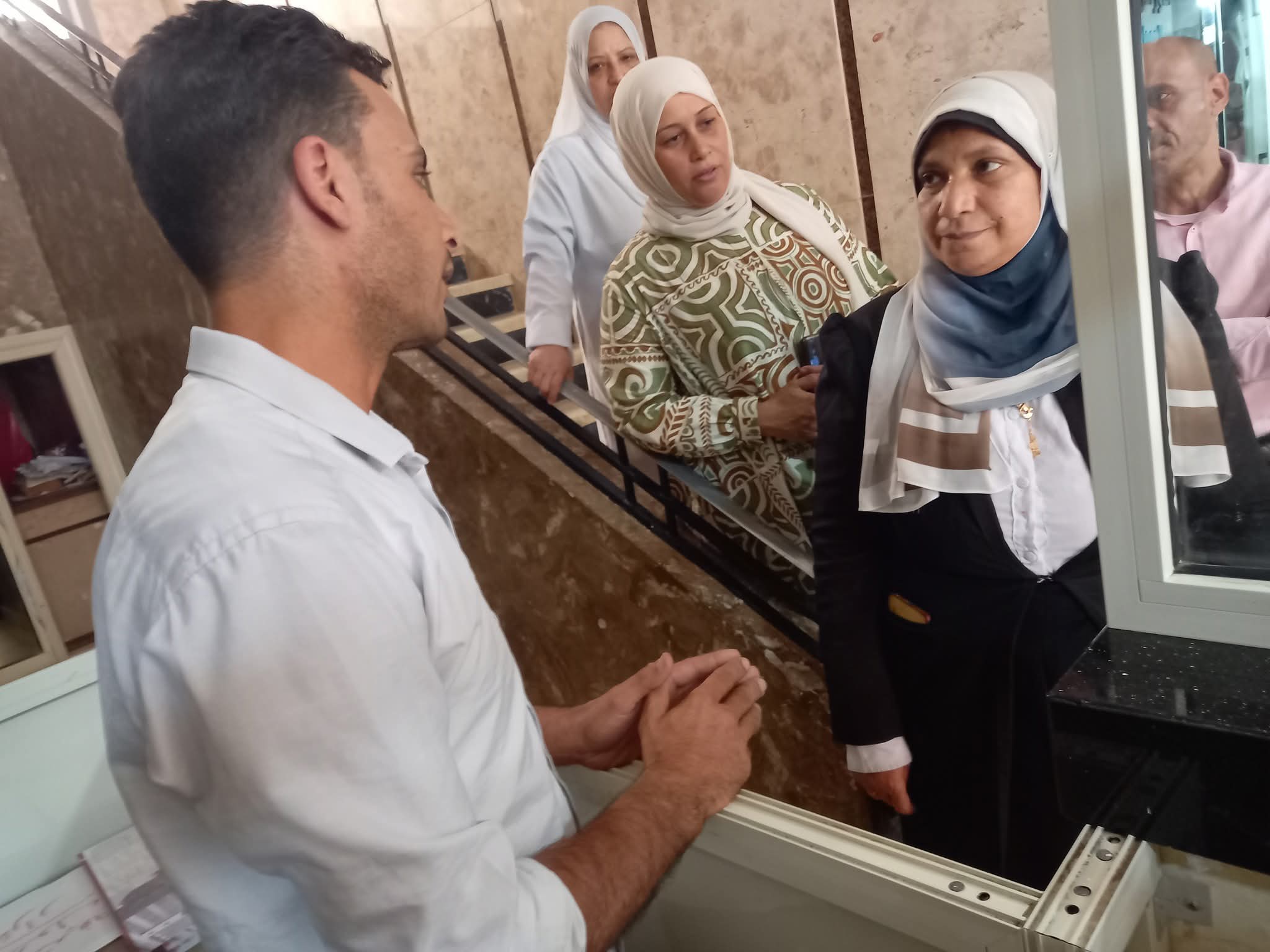 وكيلة تضامن الغربية تجري زيارة مفاجئة لمستشفى الهلال الأحمر بطنطا