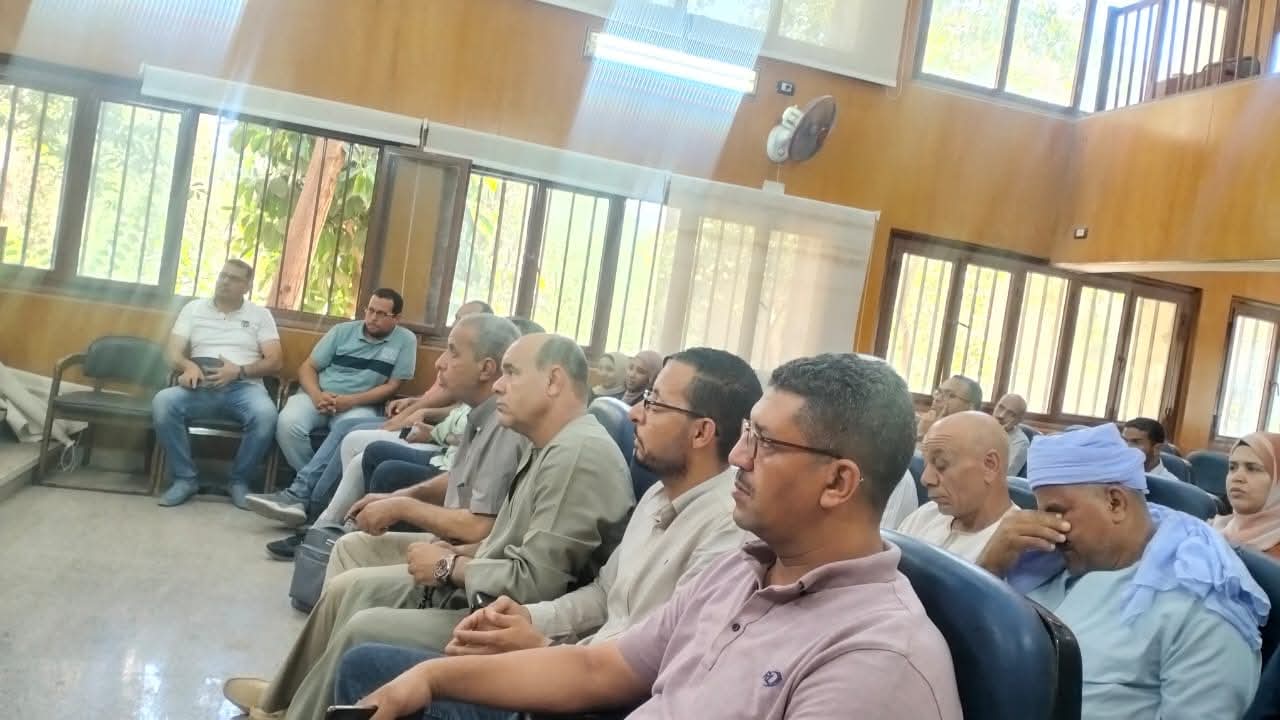 أسيوط تبدأ جلسات الإفصاح العام بالغنايم لخطة 2026 التنموية