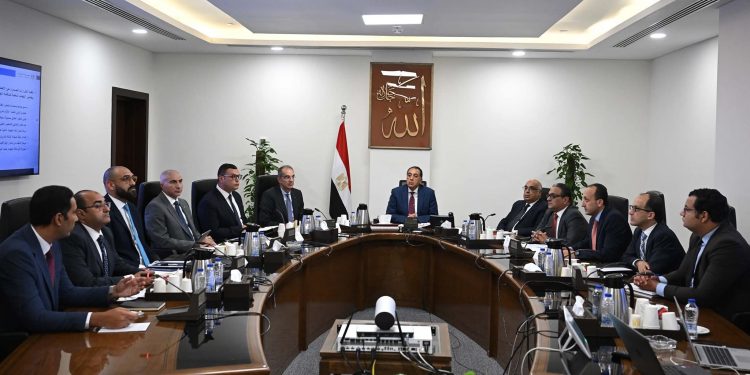 الحكومة تتابعة الموقف الحالي لإنشاء وإطلاق المنصة الإلكترونية لتصدير العقار