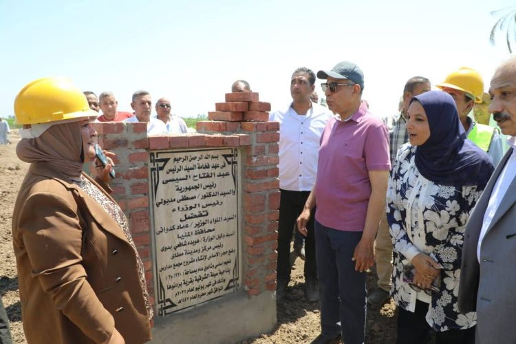 محافظ المنيا يدشن مجمع مدارس جديد بقرية سيلة الشرقية