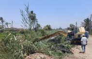 محافظ أسيوط يتابع تطهير الترع لضمان انسياب المياه وتحقيق التنمية
