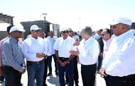 رئيس الوزراء يتفقد محطة التجارب البحثية لتحلية مياه البحر بمدينة العلمين الجديدة