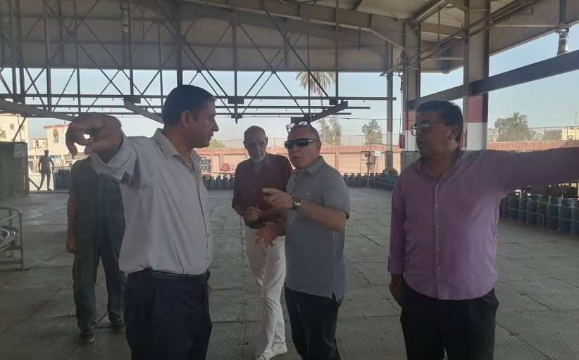 سكرتير عام مساعد الدقهلية يفاجئ محطة الغاز بطلخا للتأكد من جودة الخدمات
