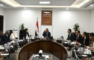 رئيس الوزراء يجتمع مع الرئيس التنفيذي للمؤسسة الدولية الإسلامية لتمويل التجارة