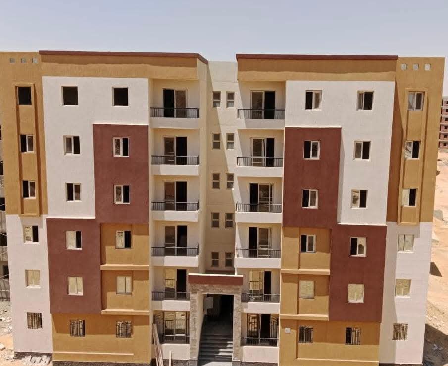 وزير الإسكان يتابع موقف مشروعات وحدات المبادرة الرئاسية 