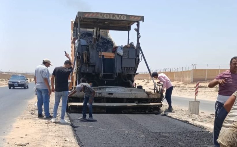 محافظ القليوبية يتابع أعمال رصف طريق الخانكة - السلام