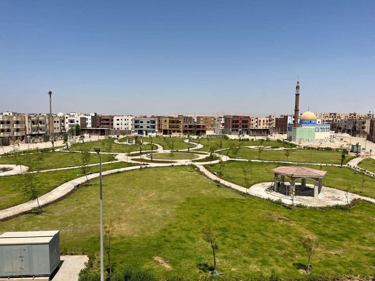 وزير الإسكان يتابع موقف المشروعات السكنية والبنية الأساسية