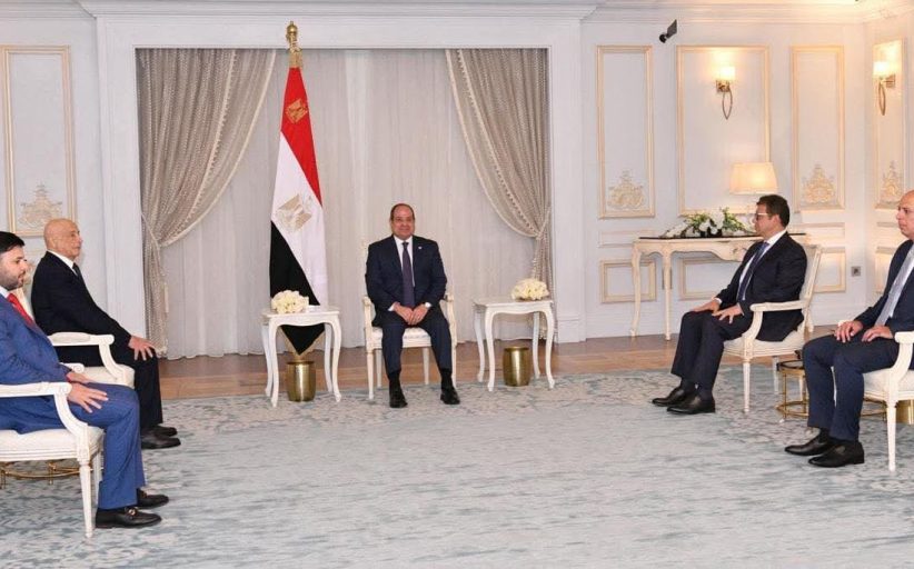 السيسي يلتقي مع القيادات السياسية الليبية لبحث الوضع الحالي