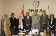 رئيس الهيئة القومية لسلامة الغذاء يلتقي وفدًا من كلية التعليم المستمر بالجامعة الأمريكية بالقاهرة