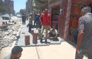 محافظة أسيوط تواصل تطوير شوارع أبوتيج بتركيب بلاط الإنترلوك وتحسين المرافق