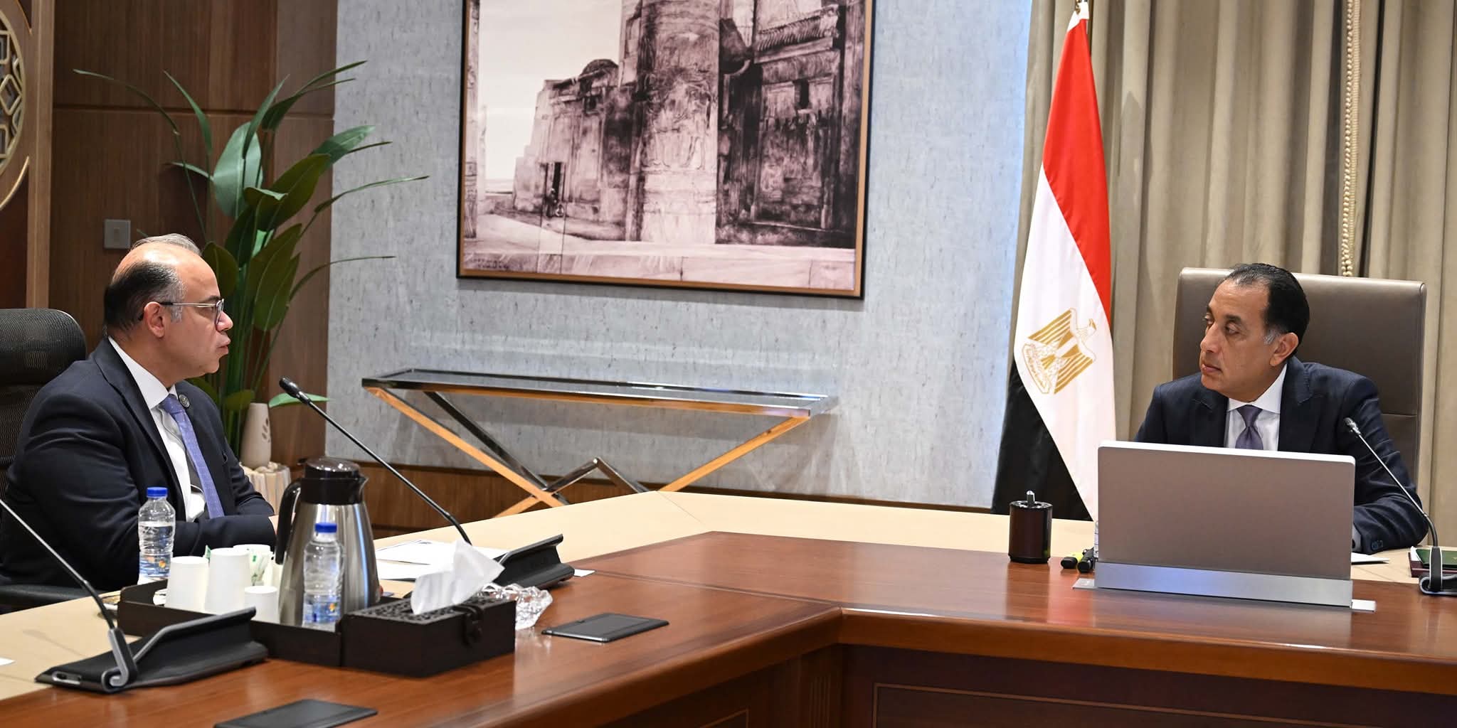 مدبولي يوجه بتغطيات تأمينية على المباني الحكومية خلال الفترة المقبلة في ضوء اللوائح والتشريعات
