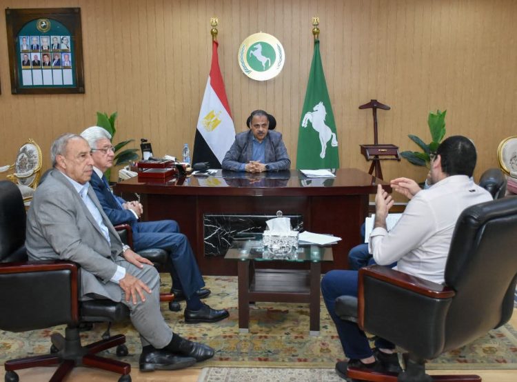 محافظ الشرقية يلتقي نواب البرلمان لدعم المشروعات وحل المشكلات