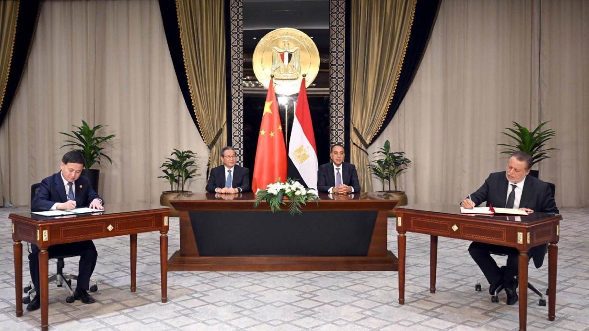حافظ البنك المركزي يوقع مذكرة تفاهم مع نظيره الصيني لتعزيز التعاون المشترك