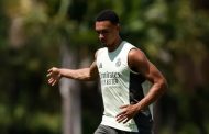 إصابة أرنولد تربك استعدادات ريال مدريد للموسم الجديد مبكرًا
