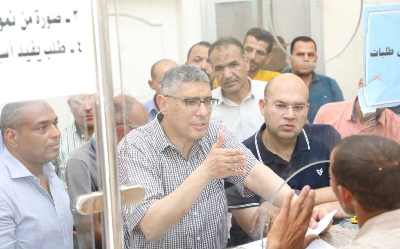 محافظ الجيزة يتفقد مركز الصف ويوجه بسرعة فحص الشكاوى