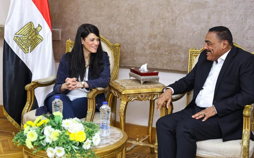 وزيرة التخطيط تناقش مع محافظ مطروح الموقف التنفيذي لمشروعات الخطة الاستثمارية بالمحافظة