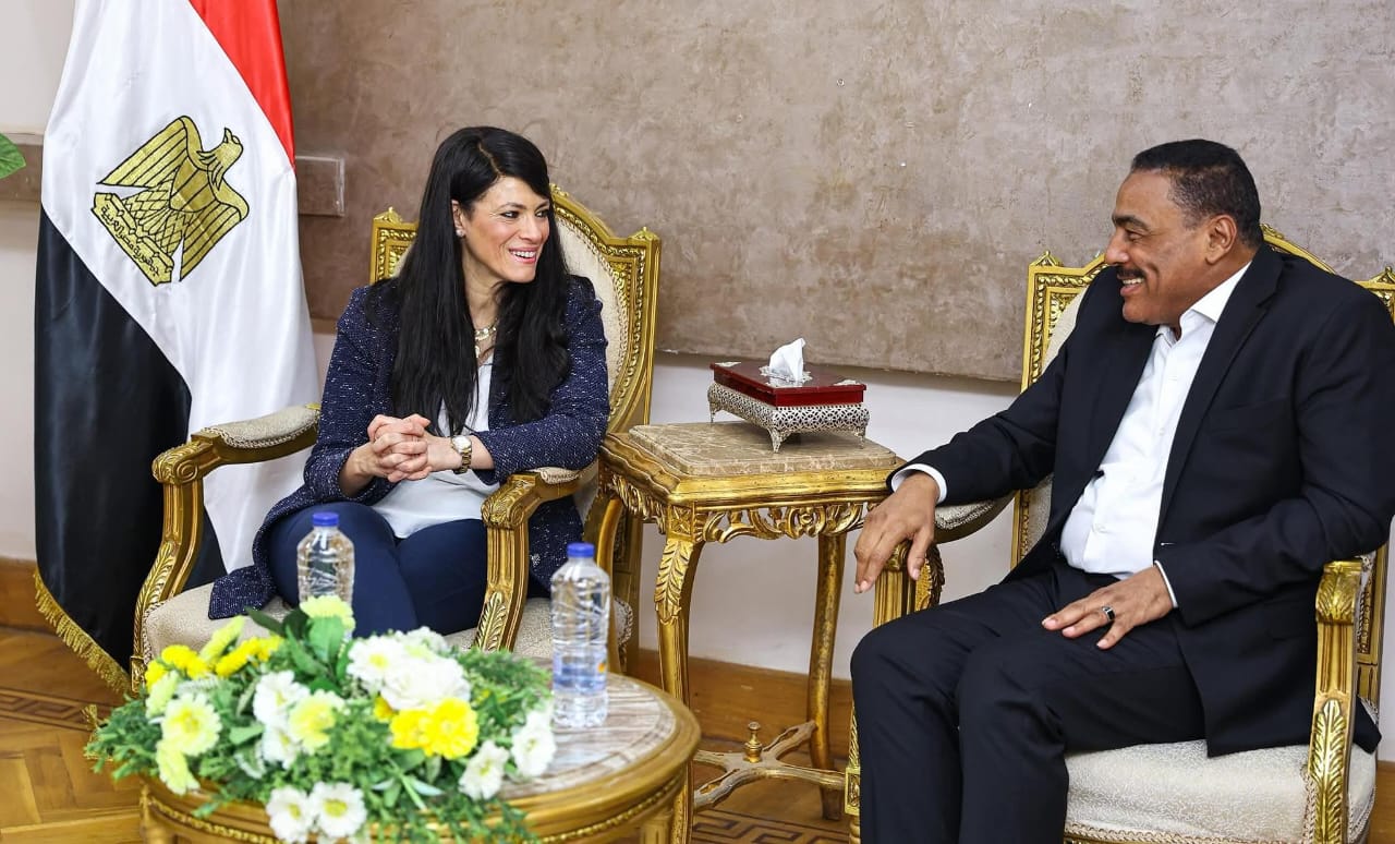 وزيرة التخطيط تناقش مع محافظ مطروح الموقف التنفيذي لمشروعات الخطة الاستثمارية بالمحافظة