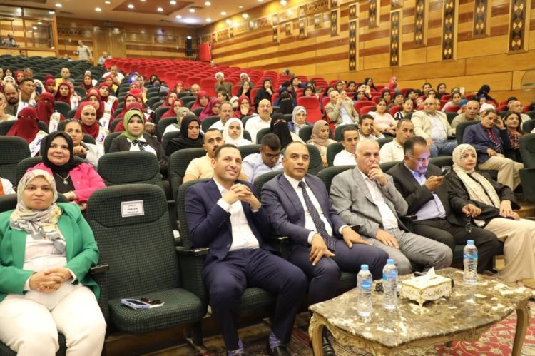 محافظ المنيا: المدارس الحقلية أداة فعالة لتمكين الفلاح وتحقيق التنمية الريفية