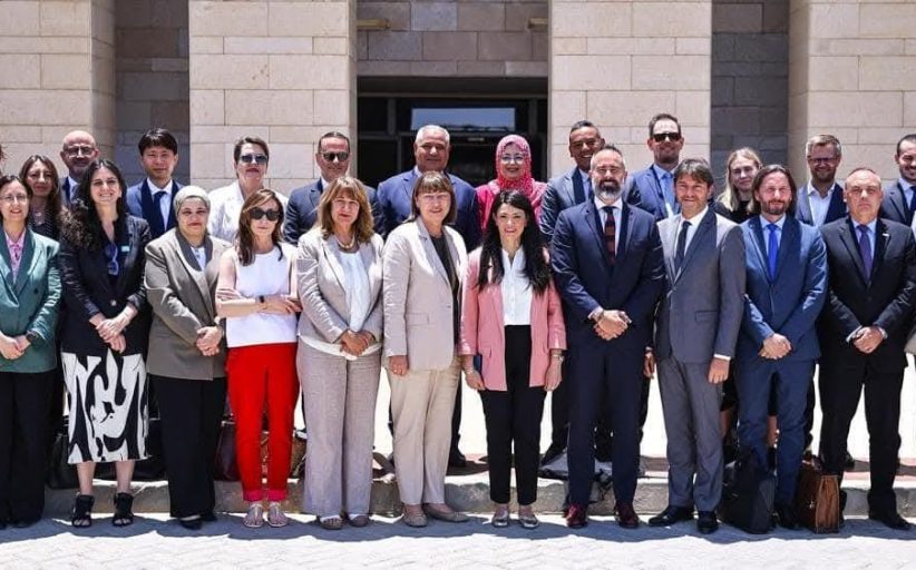 وزيرة التخطيط تعقد اجتماعًا موسعًا مع منظمات الأمم المتحدة ومؤسسات التمويل الدولية والدول الصديق