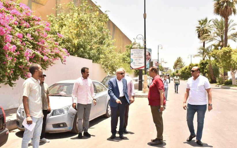 محافظ الأقصر يجري جولة تفقدية مفاجئة لمتابعة النظافة بالشوارع